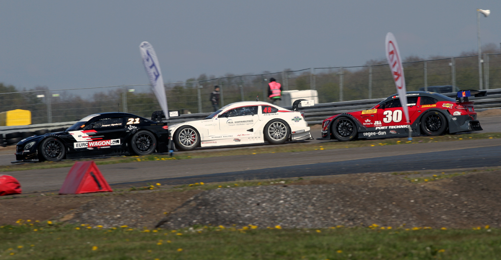 Der bliver kørt tæt
(Foto: Motorsporten.dk)